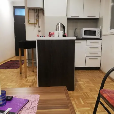 Leon Apartman